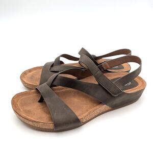 Eurosoft by Sofft Gianetta Ankle Strap Sandal Women's Mocha Size US7.5M EU38